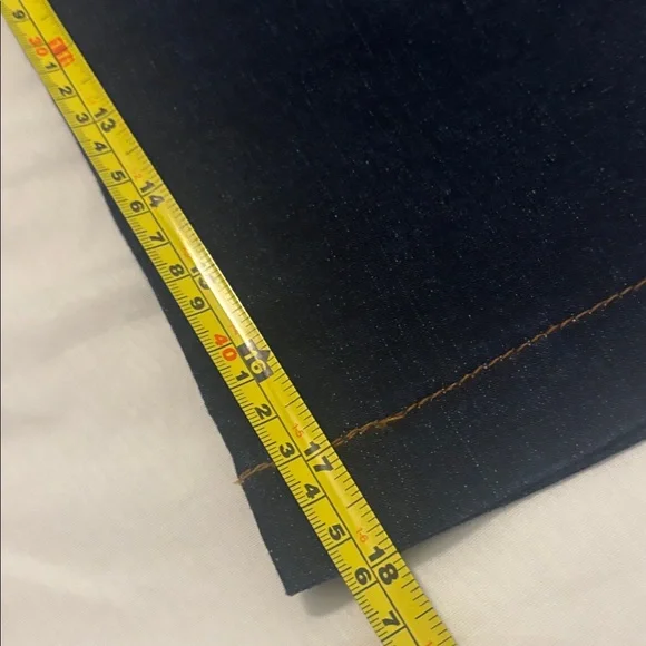 Levi's 512 Dark Indigo perfect slimming Capri SZ 10 high rise wide leg NWOT - Picture 7 of 15